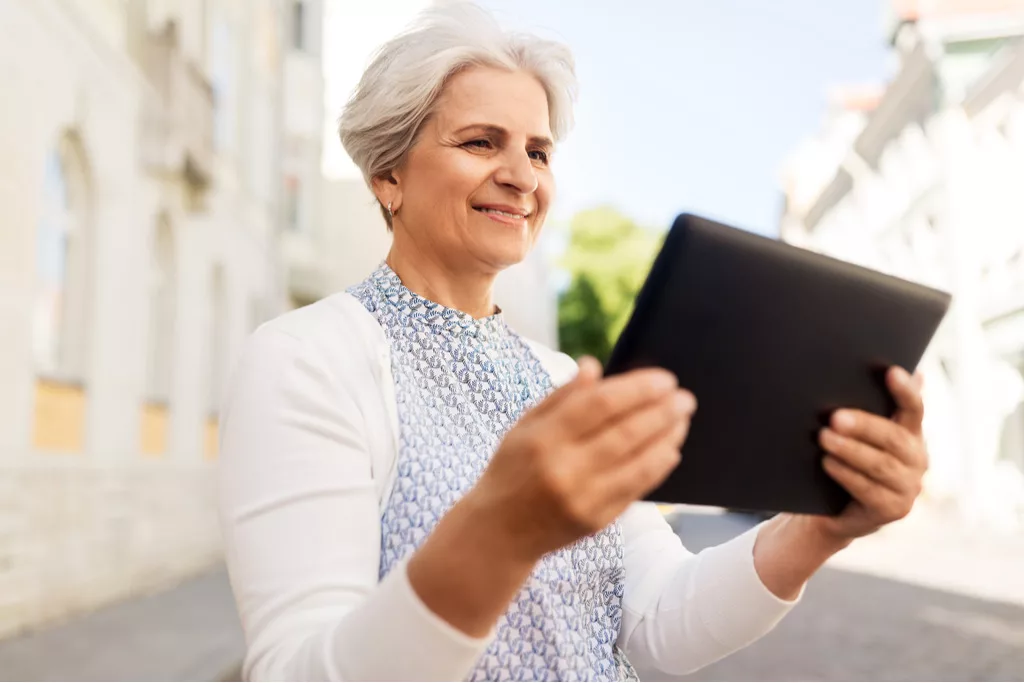 Enjoy Hands-free Phone Conversations Using Your Hearing Aids